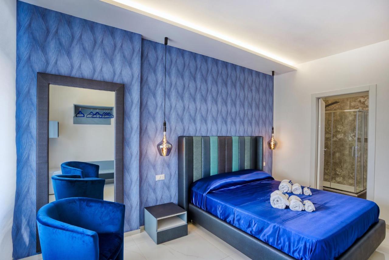 Distinto Suite & Rooms Lecce Exteriör bild